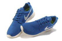 Светло-синие мужские кроссовки Nike Roshe Run на каждый день